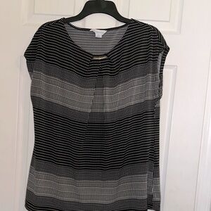 Liz Claiborne Black and White Cap Sleeve Blouse